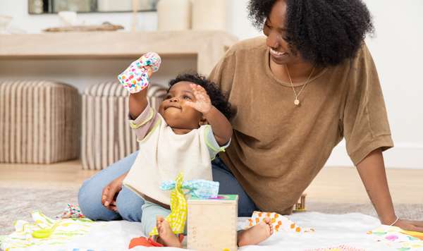 Simone Davies: Бүлдіршін әлемі: Хаос па, әлде жасырын реттелген ғалам ба?