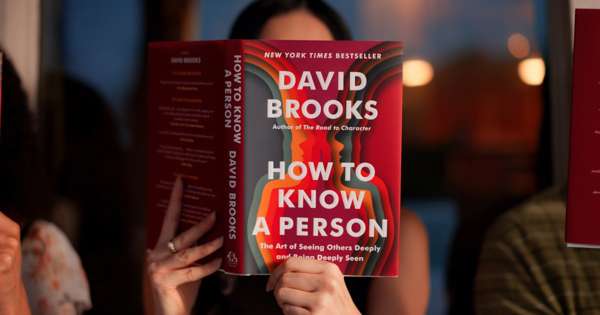 David Brooks: Моральдық вакуум: Саясат неге бізді жалаңаш қалдырды?