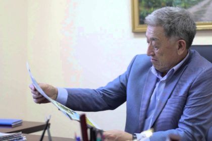 Әкімнің әйелі