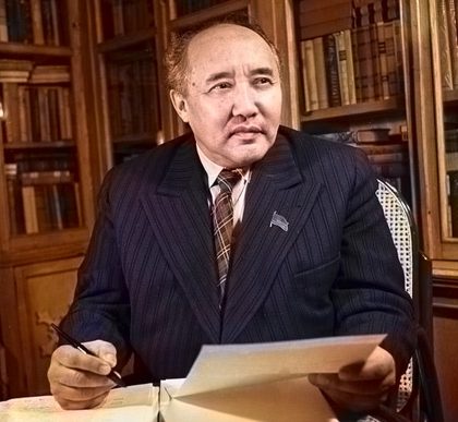 Әуезов және Семей