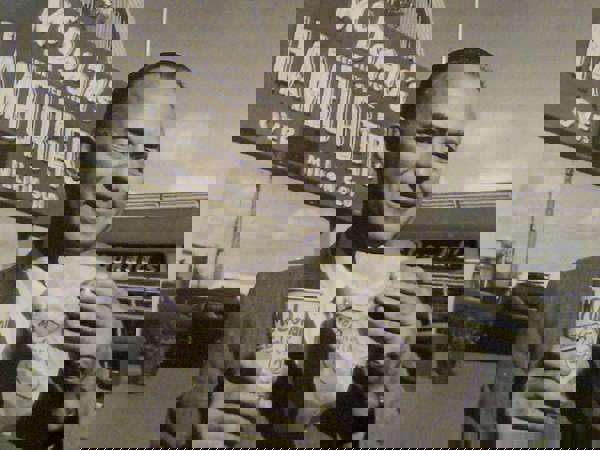 Ray Kroc (with Robert Anderson): Күтпеген сұрақ: Шаңды жолдағы шабыт