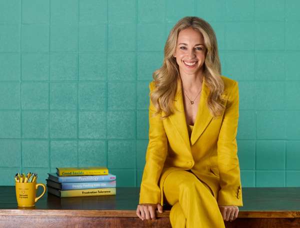 BECKY KENNEDY: Жексенбілік таң: Идеалды суреттен нақты өмірге оралу