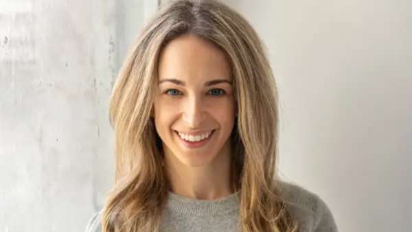 BECKY KENNEDY: Болмысқа сенім: Аксиомалық талдау