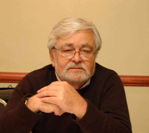 Dennis Kneale: Жеке «Миссияны басқару орталығыңды» құру алгоритмі