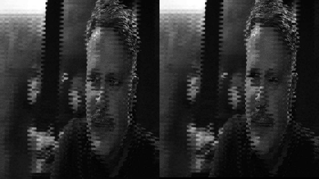 Кремний империясы: Микросхемалар әлемдік тәртіпті қалай қайта жазуда