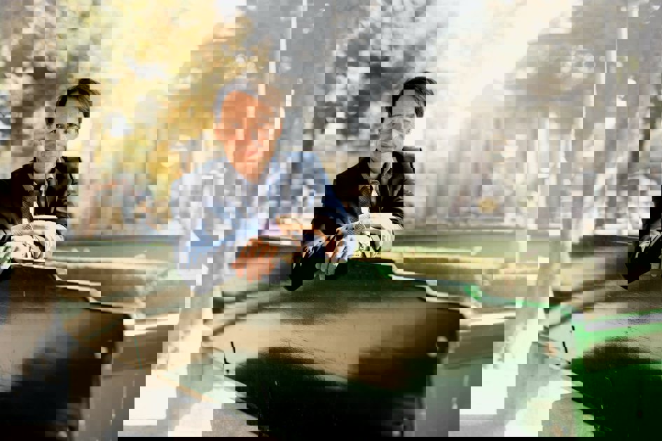 Ақпараттық диета: Рольф Добеллидің таза ойлау формуласы