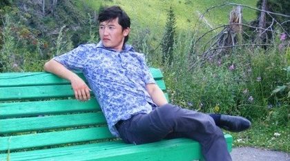 Естай Божан