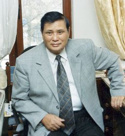 Көк көйлекті қыз